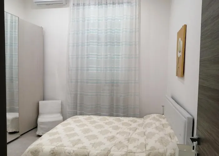 New Varese Venus Appartement *